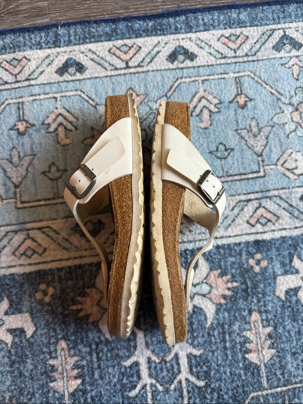 Birkenstock Gizeh white sandals. Size 38. - Picture 4 of 5